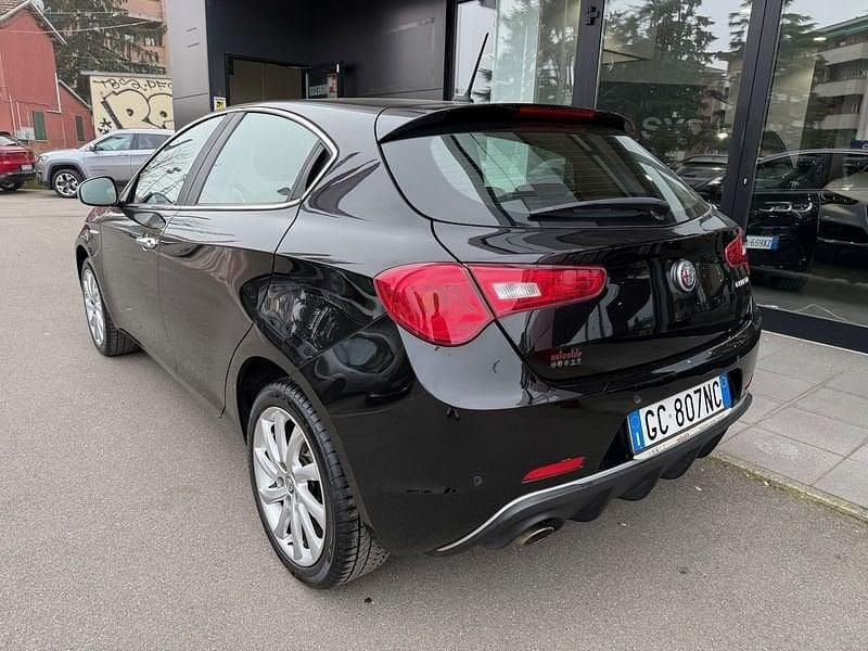 Usata Alfa Romeo Giulietta Ti 120 CV (88 kW) 2020 Nero Utilitaria
