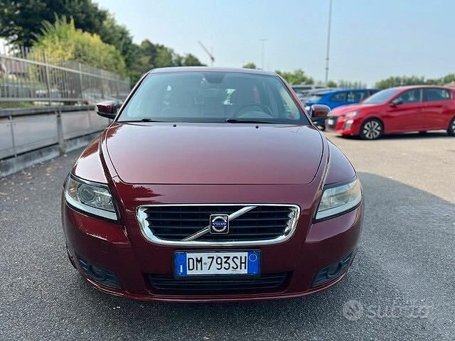 Occasion Volvo V50 Momentum 230 PK (169 kW) 2008 Rood Stationwagen