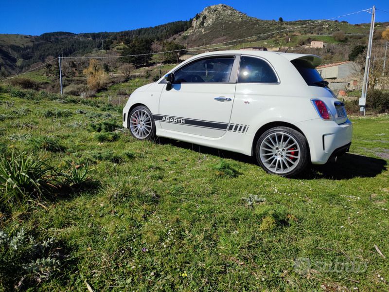 Usata Abarth 500 135 CV (99 kW) 2009 Bianco Utilitaria