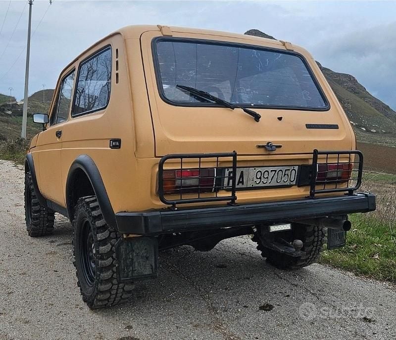 Usata Lada niva 1990 SUV