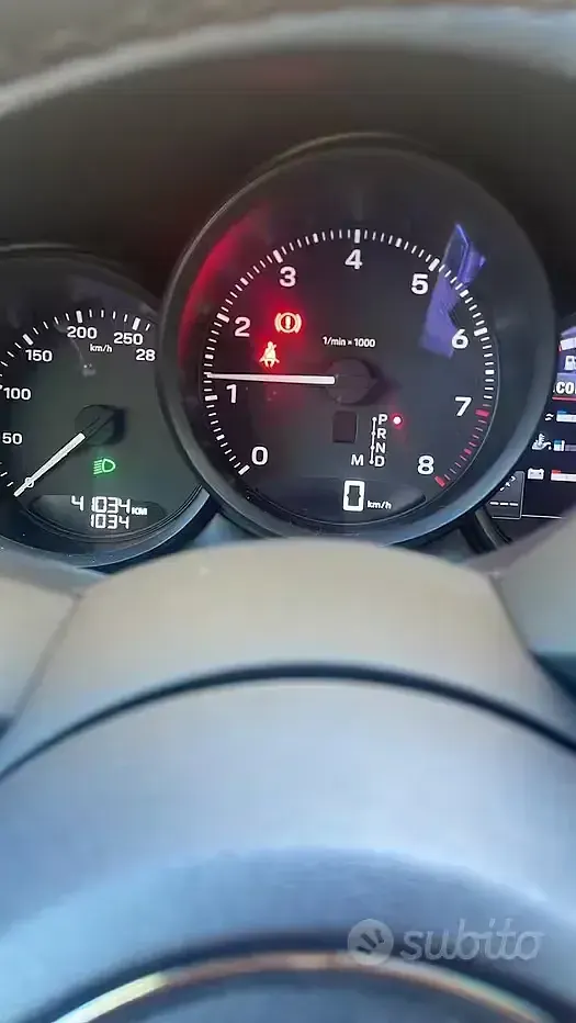 Usata Porsche Macan 265 CV (194 kW) 2024 Nero SUV