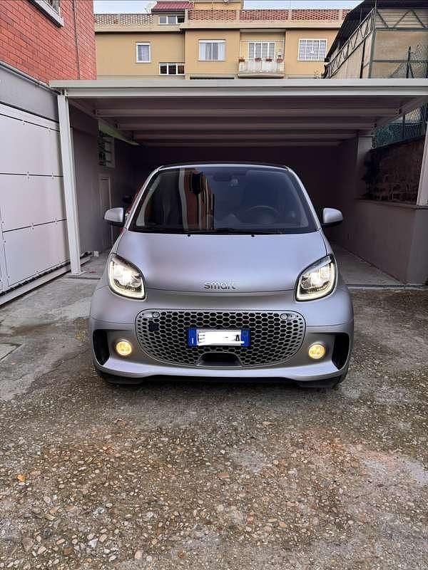 Usata Smart ForTwo Coupé 41 kW (56 CV) 2023 Utilitaria