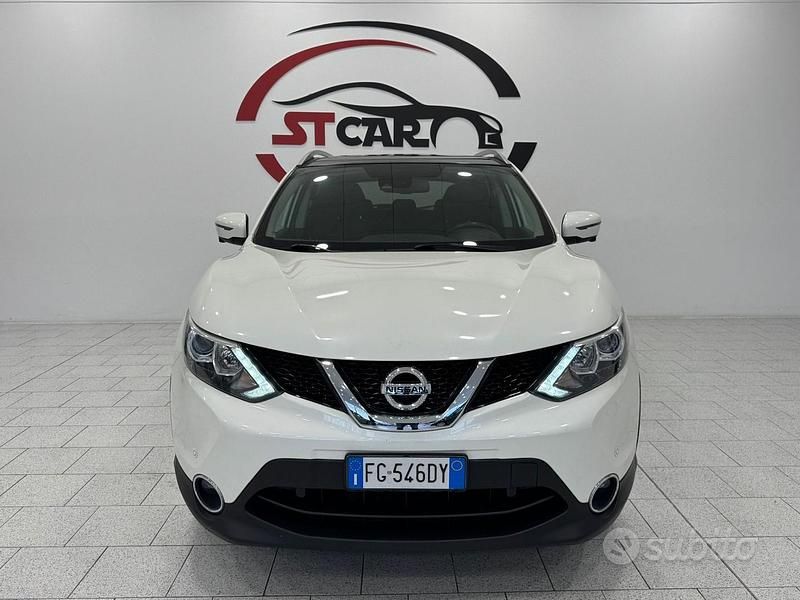 Usata Nissan Qashqai Tekna 110 CV (80 kW) 2017 Bianco SUV