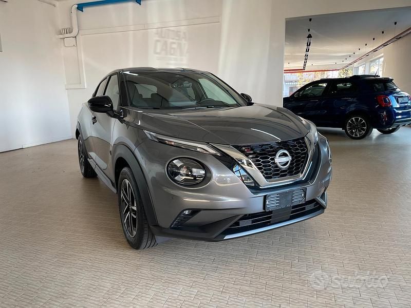 Usata Nissan Juke N-Connecta 114 CV (83 kW) 2025 Grigio SUV