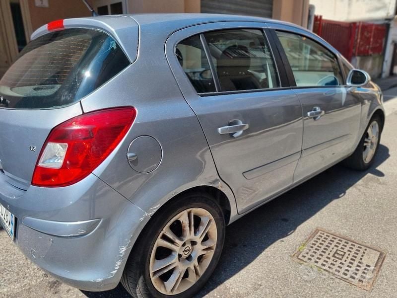 Usata Opel Corsa 80 CV (58 kW) 2006 Grigio Utilitaria