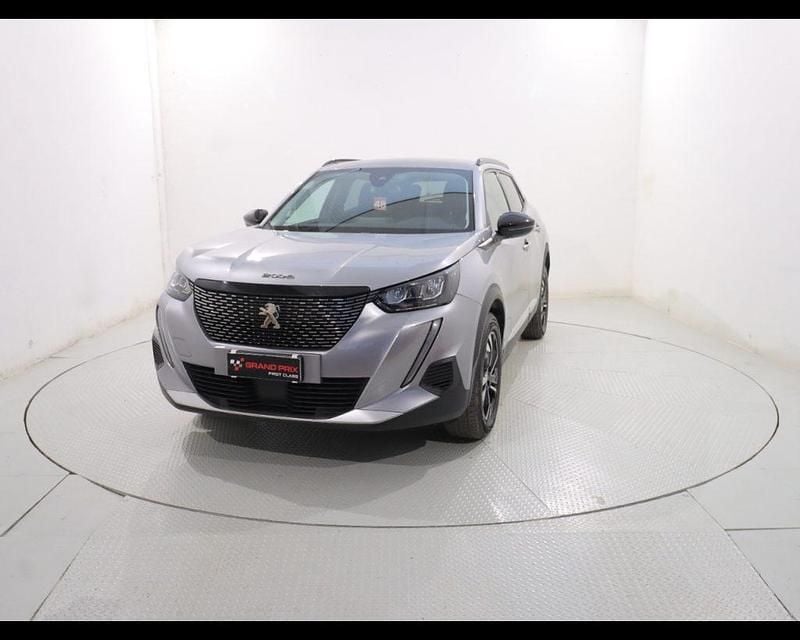 Usata Peugeot 2008 Allure 102 CV (75 kW) 2022 Grigio SUV