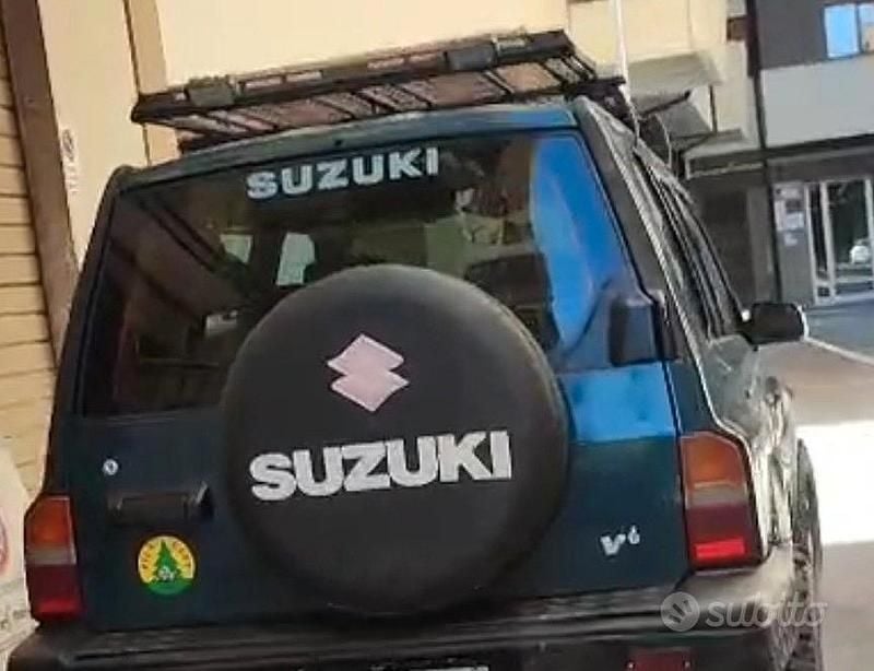 Usata Suzuki Vitara 140 CV (102 kW) 1996 Verde SUV