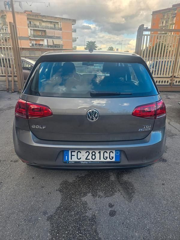Usata VW Golf VII Highline 110 CV (80 kW) 2016 Grigio Berlina