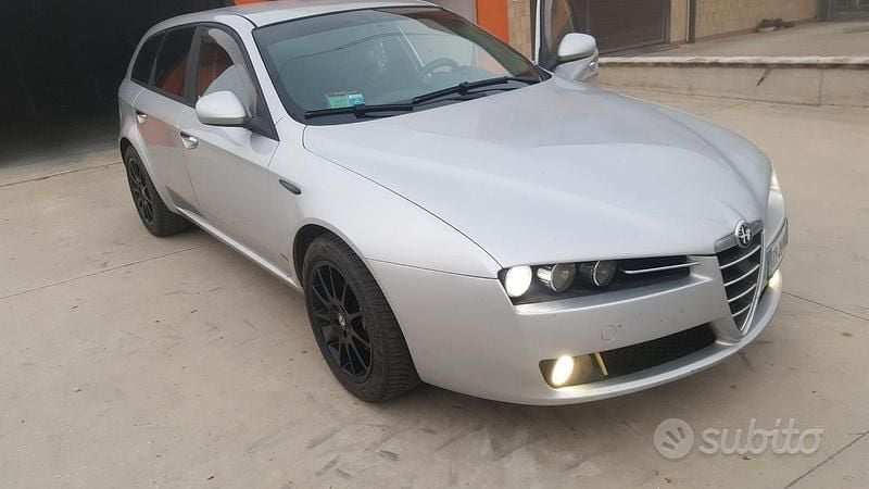 Usata Alfa Romeo 159 Progression 150 CV (110 kW) 2009 Grigio Station wagon