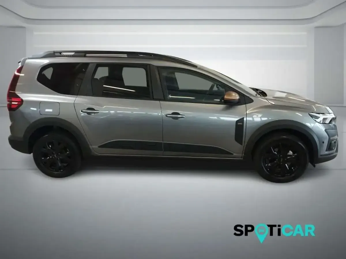 Nuova Dacia Jogger Extreme 101 CV (74 kW) 2026 Grigio scisto Monovolume