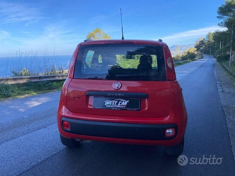 Usata Fiat Panda Lounge 95 CV (69 kW) 2018 Rosso Berlina