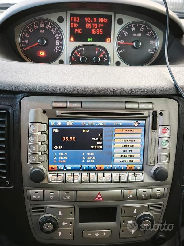 Usata Lancia Musa 120 CV (88 kW) 2009 Nero Monovolume