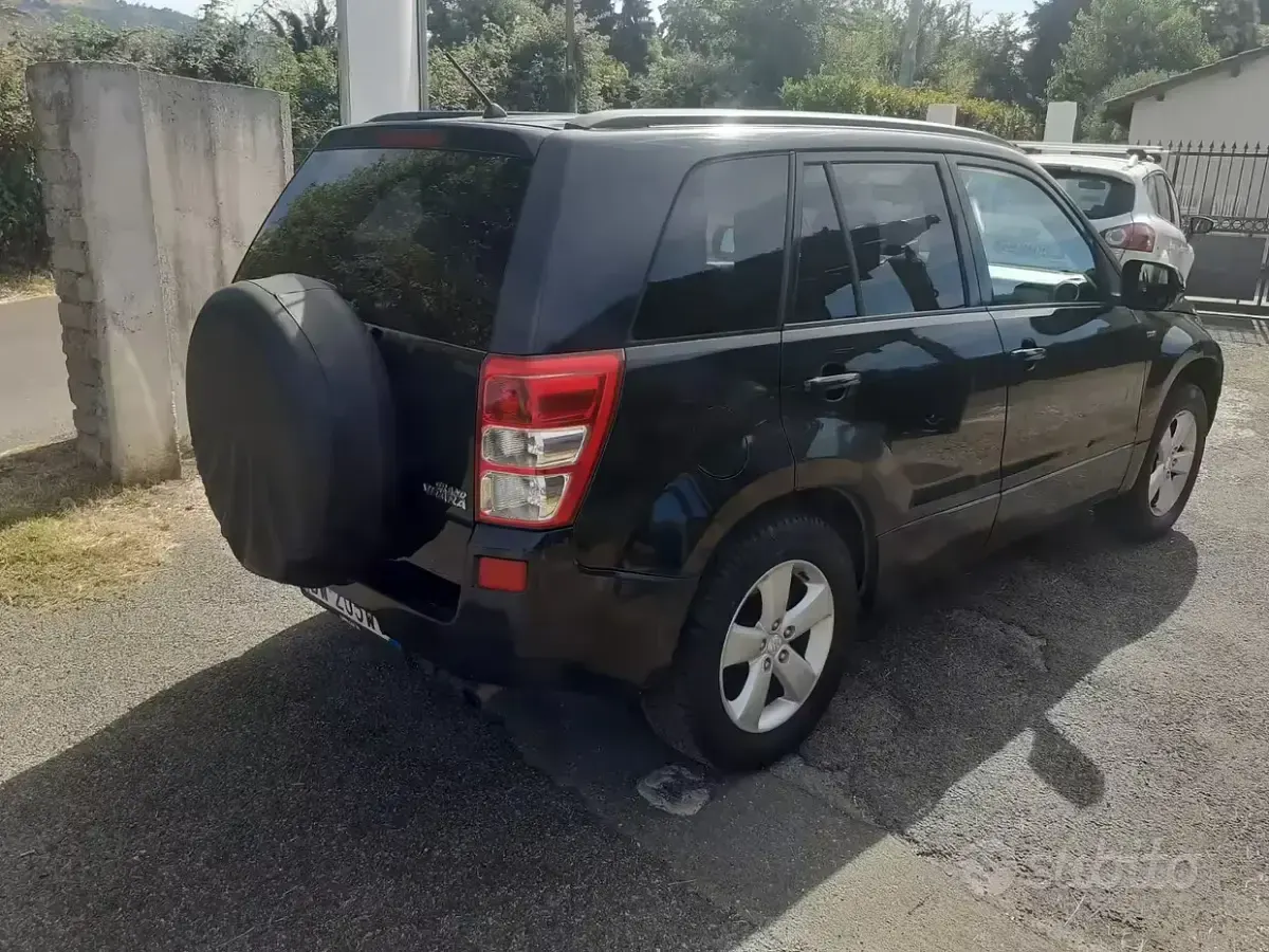 Usata Suzuki Grand Vitara 129 CV (94 kW) 2009 Nero SUV