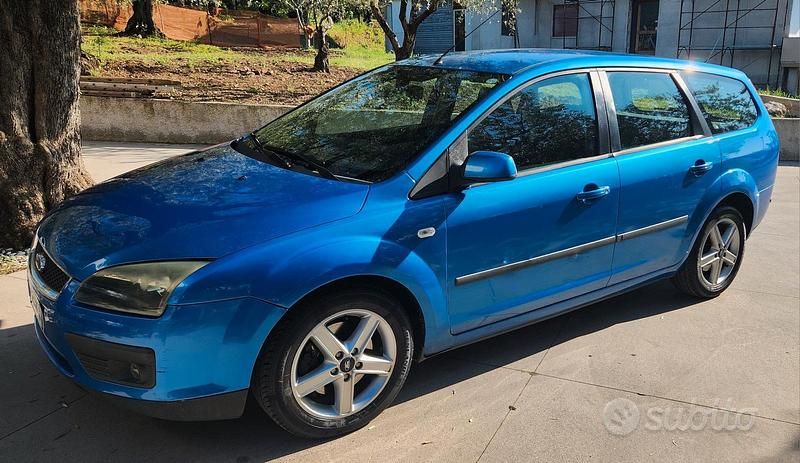 Usata Ford Focus Style 116 CV (85 kW) 2007 Blu Station wagon