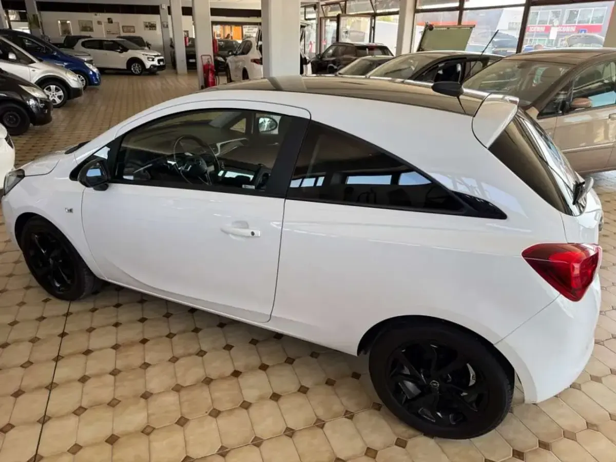 Usata Opel Corsa 65 CV (47 kW) 2017 Antracite Utilitaria