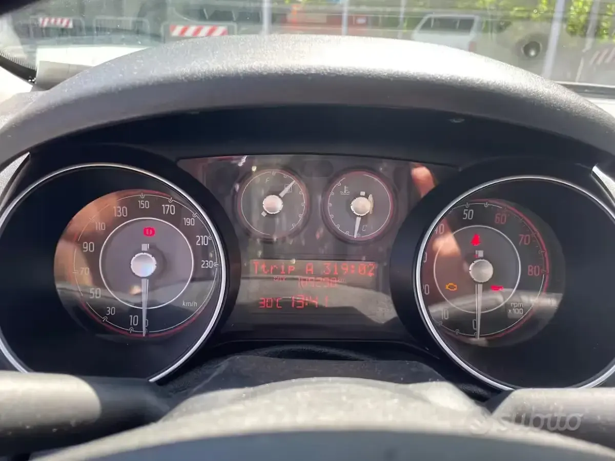 Usata Fiat Punto 69 CV (50 kW) 2013 Grigio Utilitaria
