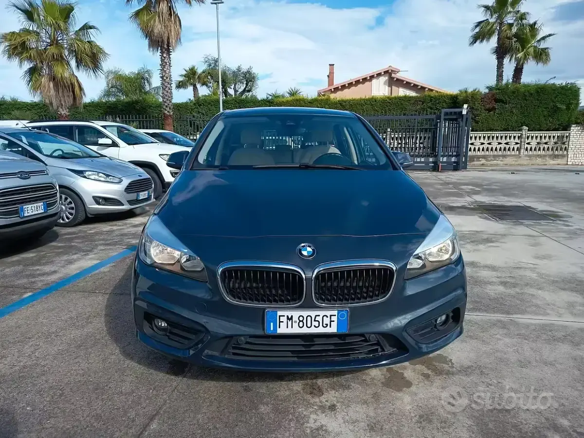 Usata BMW 216 Active Tourer Advantage 116 CV (85 kW) 2017 Grigio Monovolume