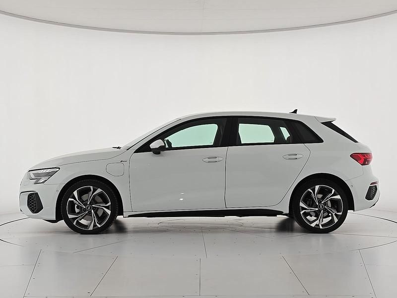 Usata Audi A3 Sportback e-tron S-Line 204 CV (150 kW) 2022 Bianco Utilitaria