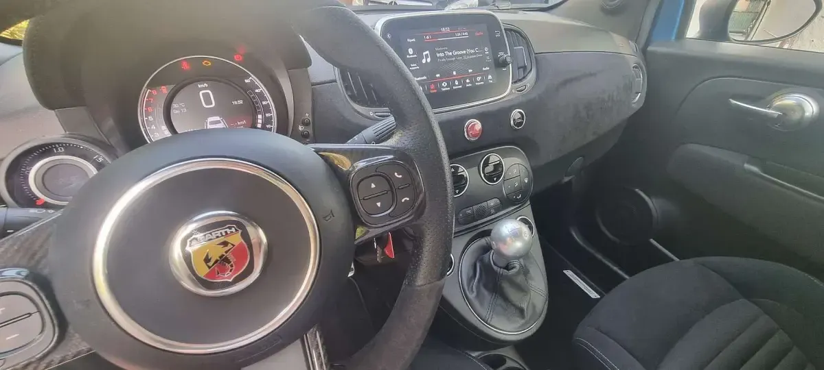 Usata Abarth 595 Competizione 179 CV (131 kW) 2021 Blu/azzurro Berlina
