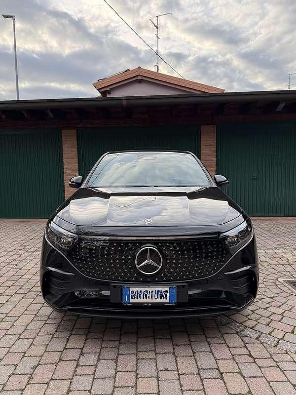 Nero Usata 2024 Mercedes EQA250 Premium Plus SUV | 37.250 € (Buon prezzo) - Immagine 1/4