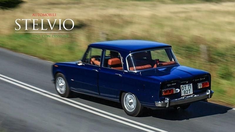 Usata Alfa Romeo Giulia Super 130 CV (95 kW) 1973 Blu Berlina
