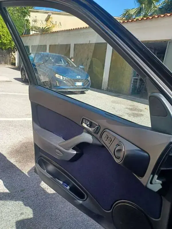 Usata Alfa Romeo 146 90 CV (66 kW) 2000 Marrone Utilitaria