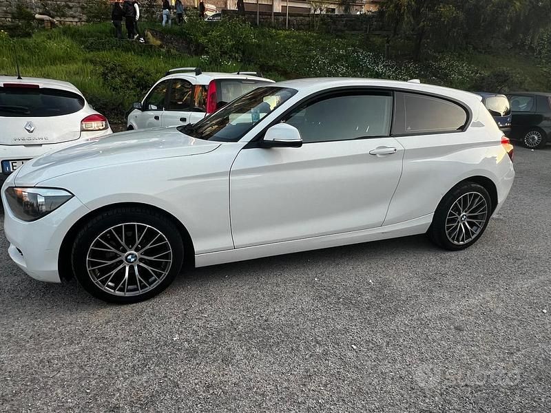 Usata BMW 114 Efficient Dynamics 95 CV (69 kW) 2014 Bianco Utilitaria
