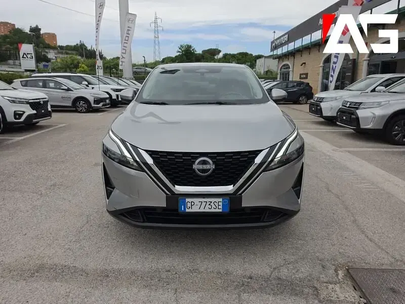Usata Nissan Qashqai N-Connecta 140 CV (102 kW) 2023 Grigio SUV