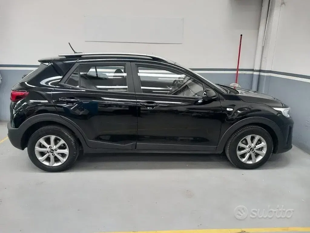 Usata Kia Stonic Urban 101 CV (74 kW) 2022 Nero SUV