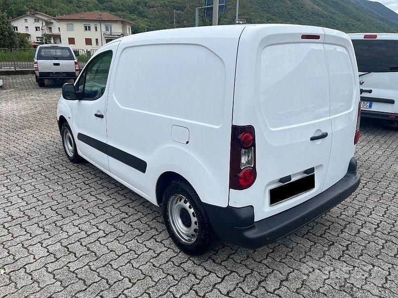 Occasion Citroën Berlingo 99 ch (72 kW) 2017 Blanc Monospace