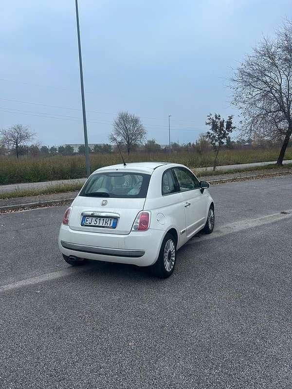 Usata Fiat 500 Lounge 69 CV (50 kW) 2011 Bianco Utilitaria