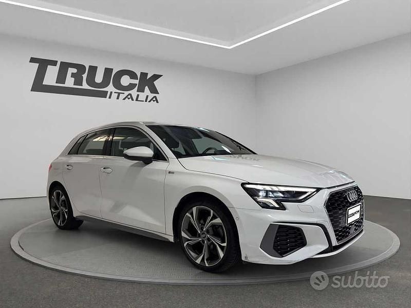 Usata Audi A3 S-Line 116 CV (85 kW) 2023 Bianco Berlina