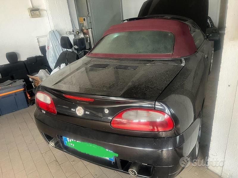 Usata MG TF 115 CV (84 kW) 2004 Nero Cabrio