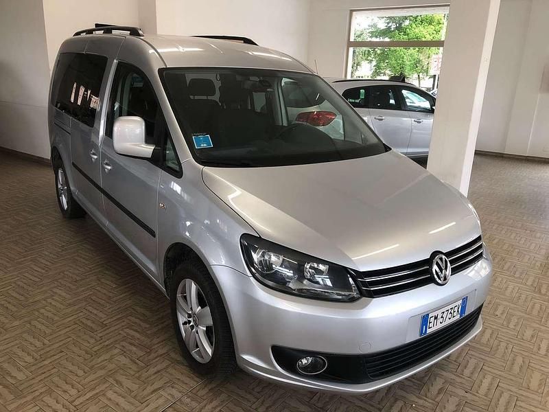 Begagnad VW Caddy 102 HK (75 kW) 2012 Silver Minibuss