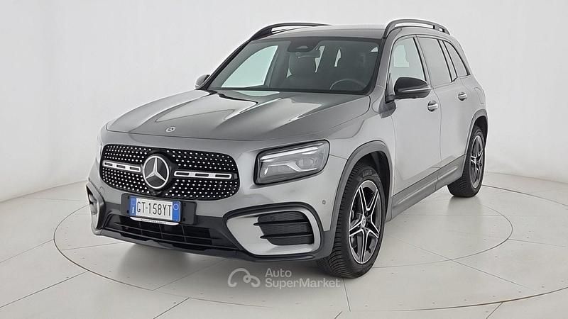Grigio Usata 2024 Mercedes GLB220 Advanced Plus SUV | 45.700 € (Molto cara) - Immagine 1/4