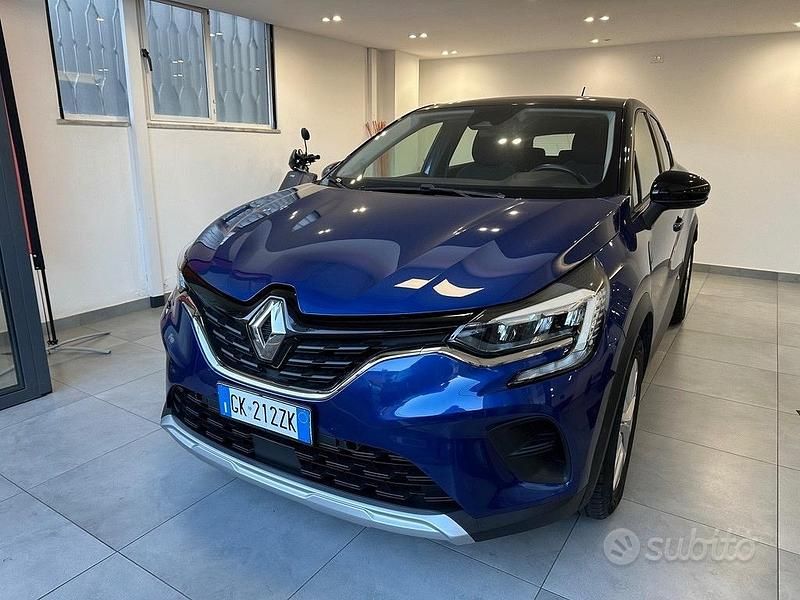 Usata Renault Captur Intens 101 CV (74 kW) 2022 Blu SUV