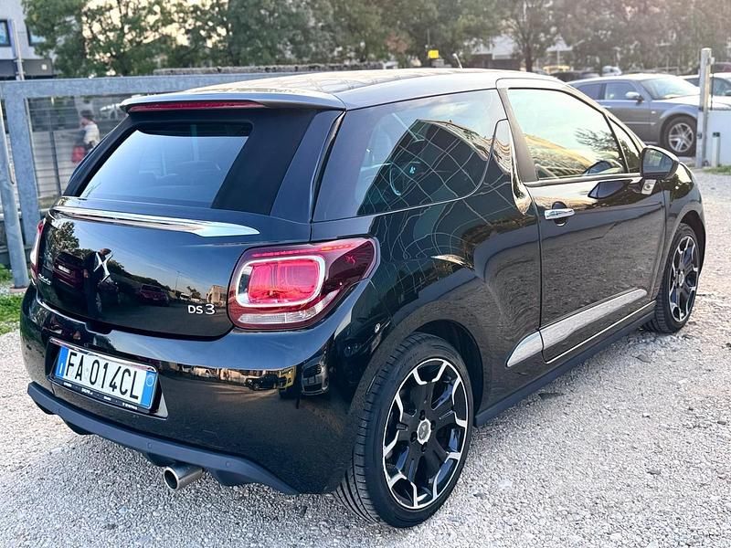 Usata DS Automobiles DS3 100 CV (73 kW) 2015 Nero Cabrio