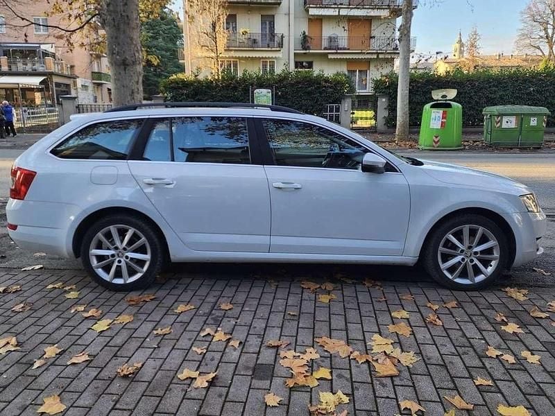 Usata Skoda Octavia Executive 110 CV (80 kW) 2015 Station wagon