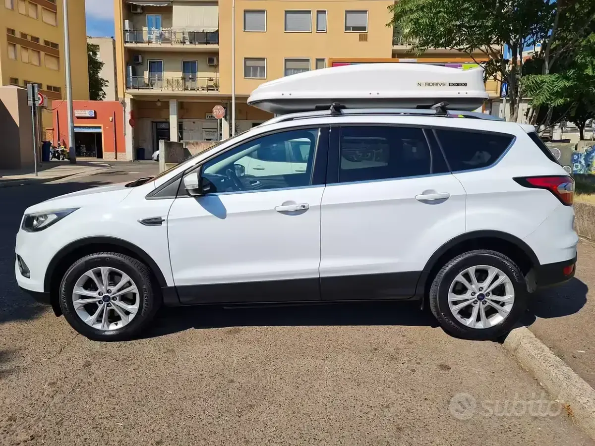 Usata Ford Kuga Titanium 120 CV (88 kW) 2018 Bianco SUV
