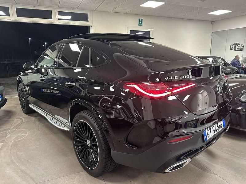 Usata Mercedes GLC300e Premium 333 CV (244 kW) 2024 Nero Coupé
