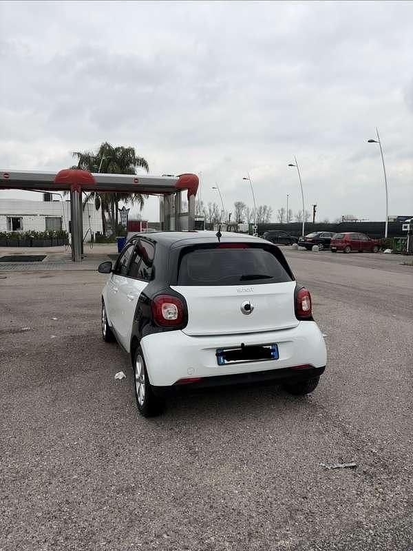Usata Smart ForFour Passion 71 CV (52 kW) 2016 Utilitaria