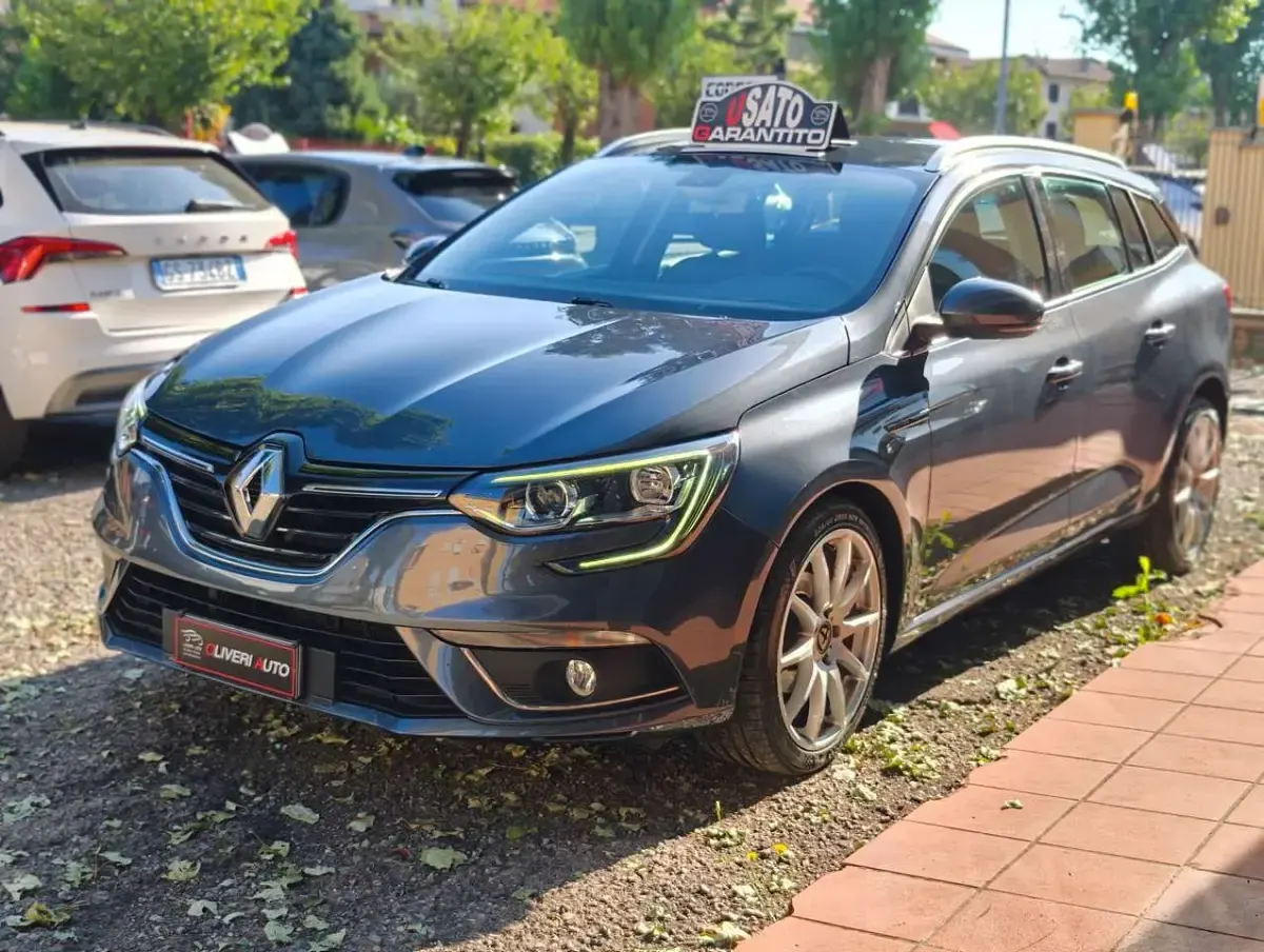 Usata Renault Mégane GrandTour Business 116 CV (85 kW) 2020 Grigio Station wagon