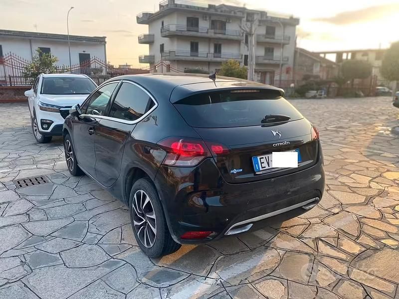 Gebraucht DS Automobiles DS4 114 PS (83 kW) 2014 Schwarz Kleinwagen