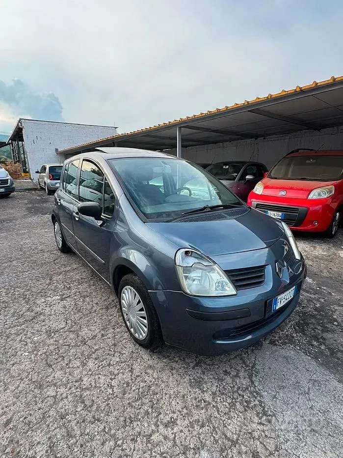 Usata Renault Modus Dynamique 85 CV (62 kW) 2008 Blu Monovolume