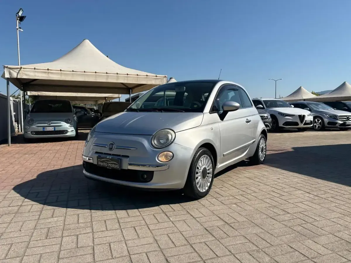 Usata Fiat 500 Lounge 95 CV (69 kW) 2011 Argento Berlina
