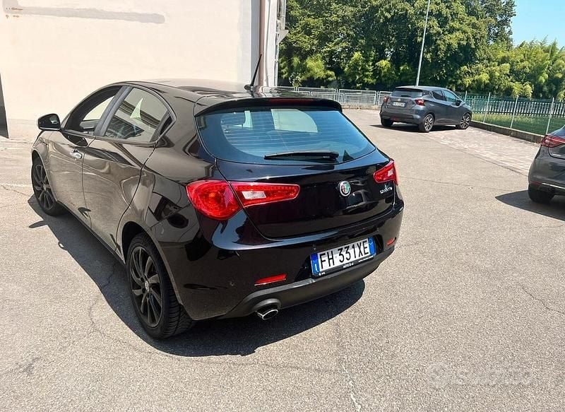 Usata Alfa Romeo Giulietta Super 120 CV (88 kW) 2017 Utilitaria
