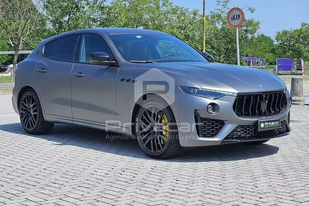 Usata Maserati GranSport 350 CV (257 kW) 2021 Grigio Station wagon