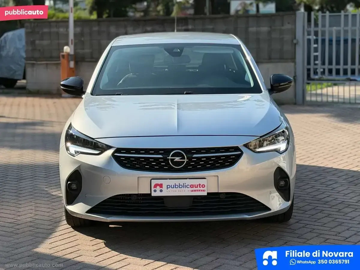 Usata Opel Corsa Elegance 102 CV (75 kW) 2023 Argento Utilitaria