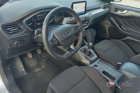 Usata Ford Focus ST-Line 150 CV (110 kW) 2019 Blu/azzurro Berlina
