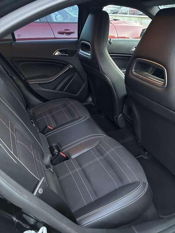 Usata Mercedes A180 Premium 109 CV (80 kW) 2016 Utilitaria